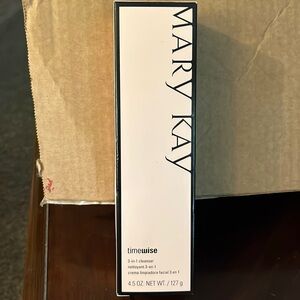 MaryKay 3in1 Cleanser
